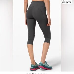 LULULEMON Fast and Free High
Rise Cropped Leggings- 4